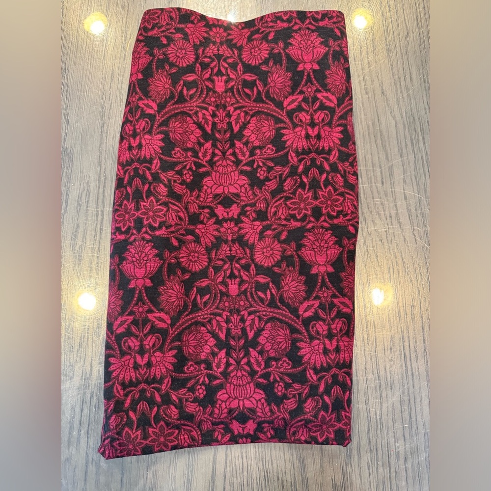 J. Jill Red and Black Skirt Size Large